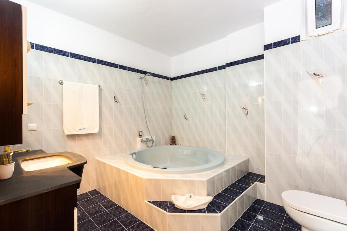 Luxury Apartment 190 M2 Sky & Sea Resmo Dış mekan fotoğraf
